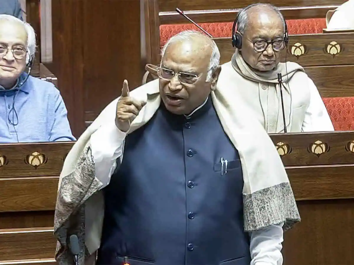 “Mohabbat Humare Saath, Shaadi Modi Ke Saath”: Kharge’s Witty Jab at Deve Gowda Sparks Laughter in Rajya Sabha